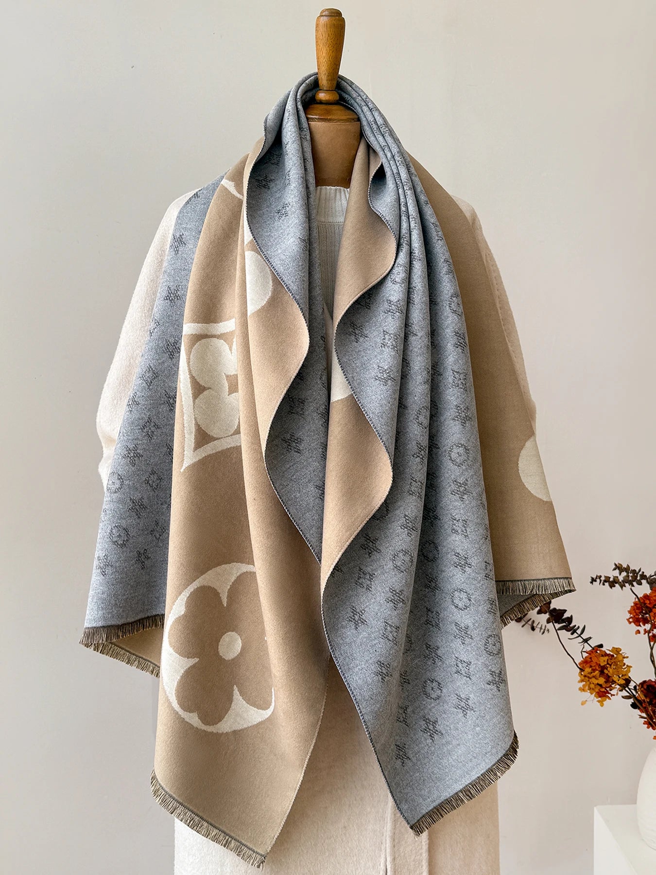 Women's Autumn Winter Faux Cashmere Shawl Warm Jacquard Scarf Versatile Blanket Use Neck Protection New Style